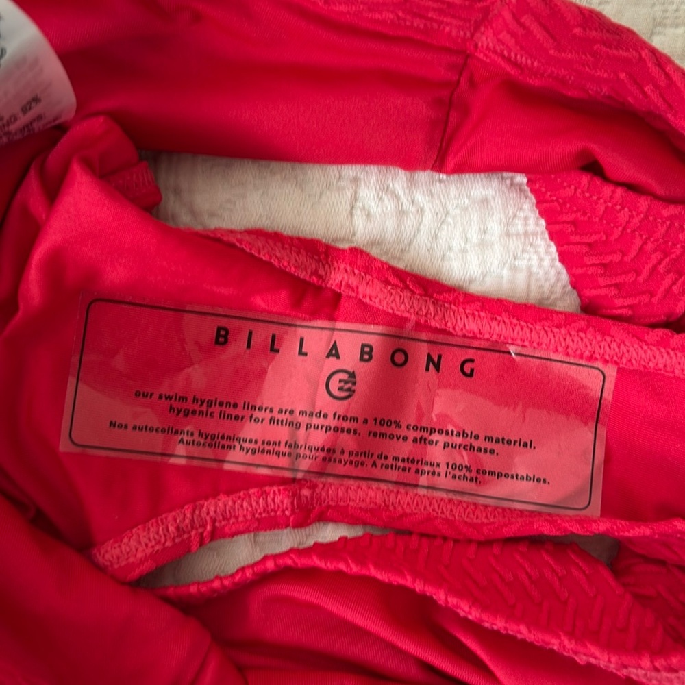 NWT Billabong Chasing Tides Elliot bikini set. Size Medium bottom, Large Top. - Picture 8 of 16